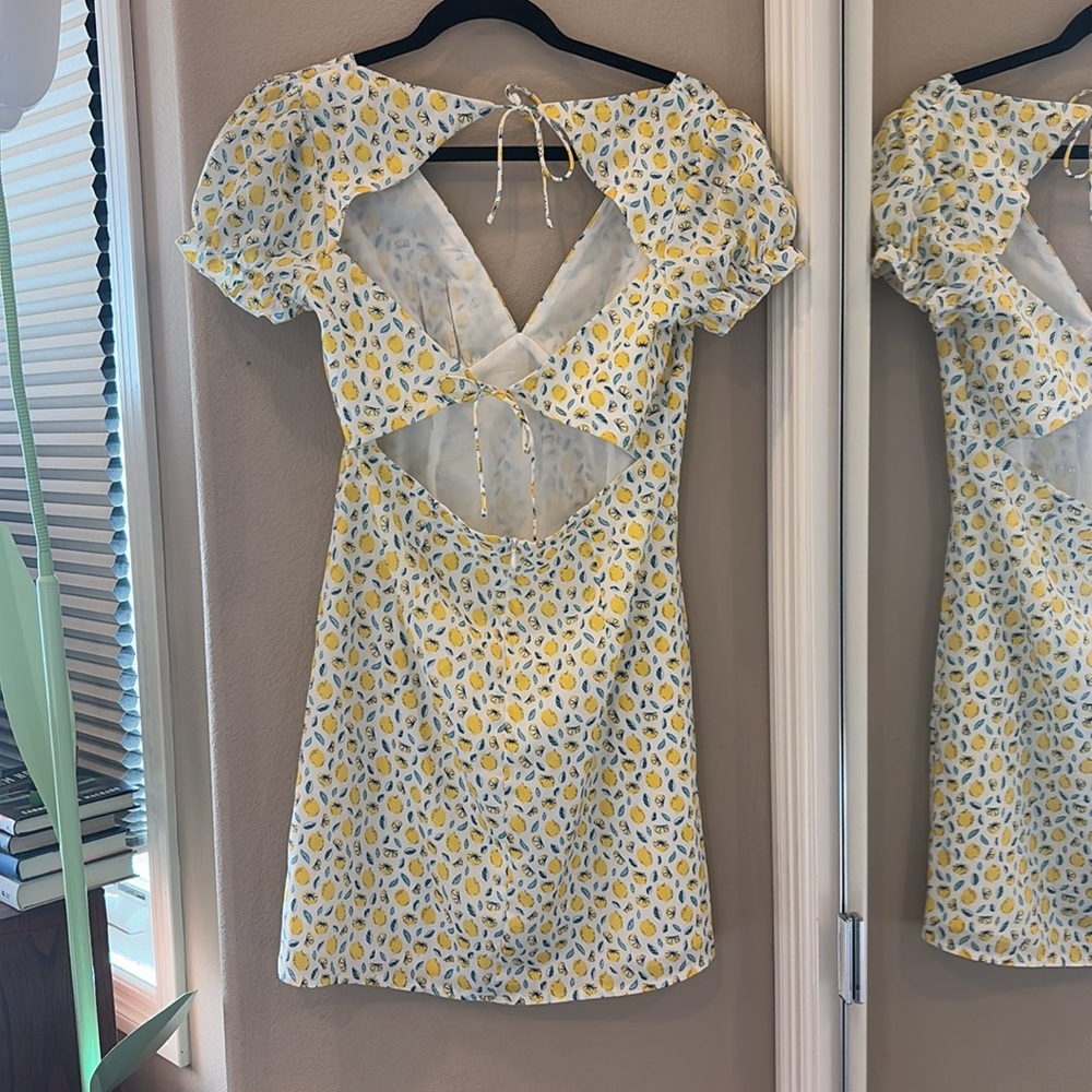 Princess Polly Yellow and White Lemon Dress - Picture 3 of 3
